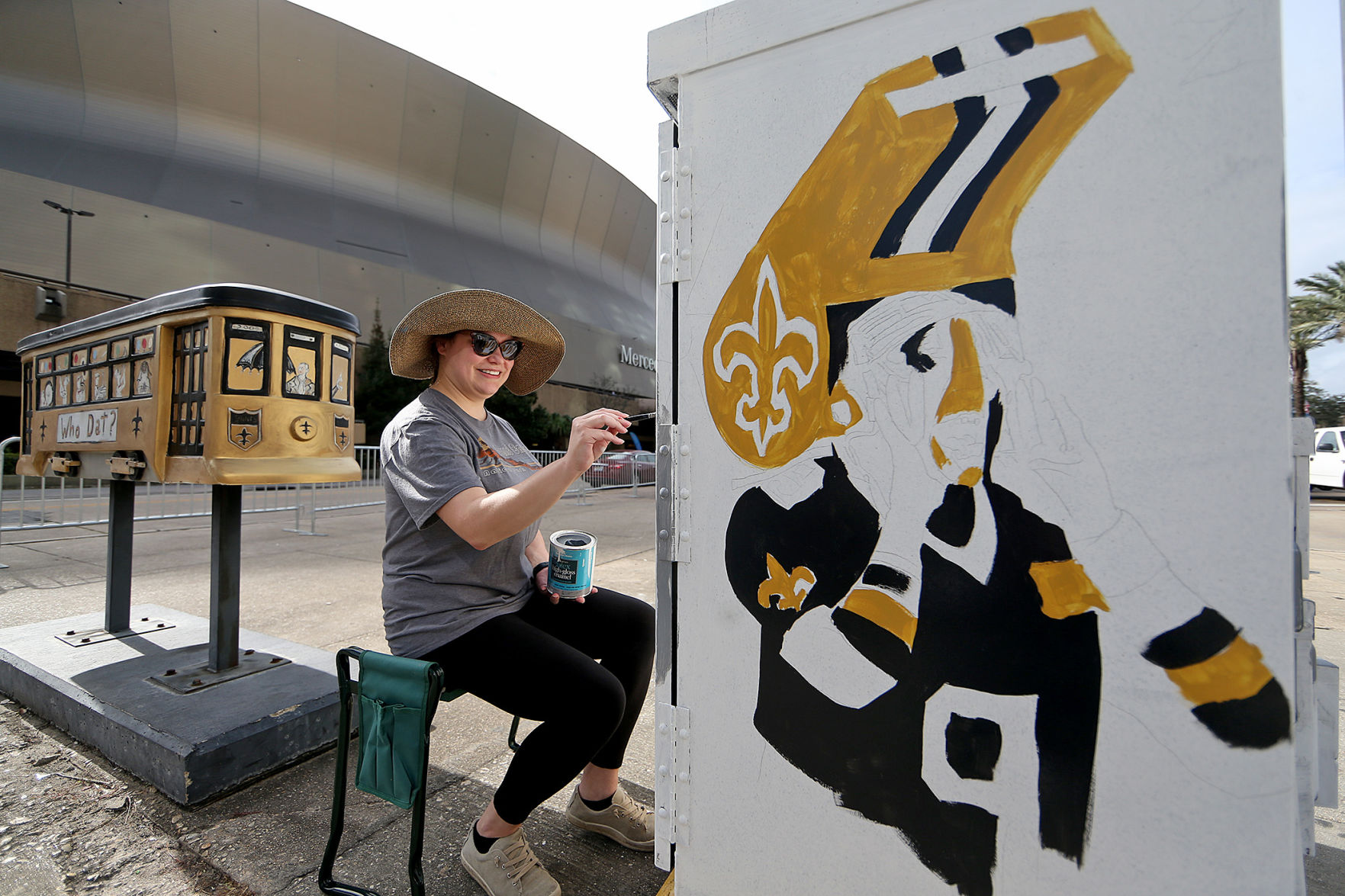 Black & Gold Friday